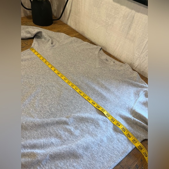 UNIQLO Grey Crewneck Sweatshirt – Size XL - Picture 4 of 8